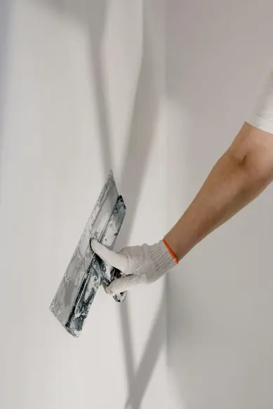 Aplicação de gesso liso